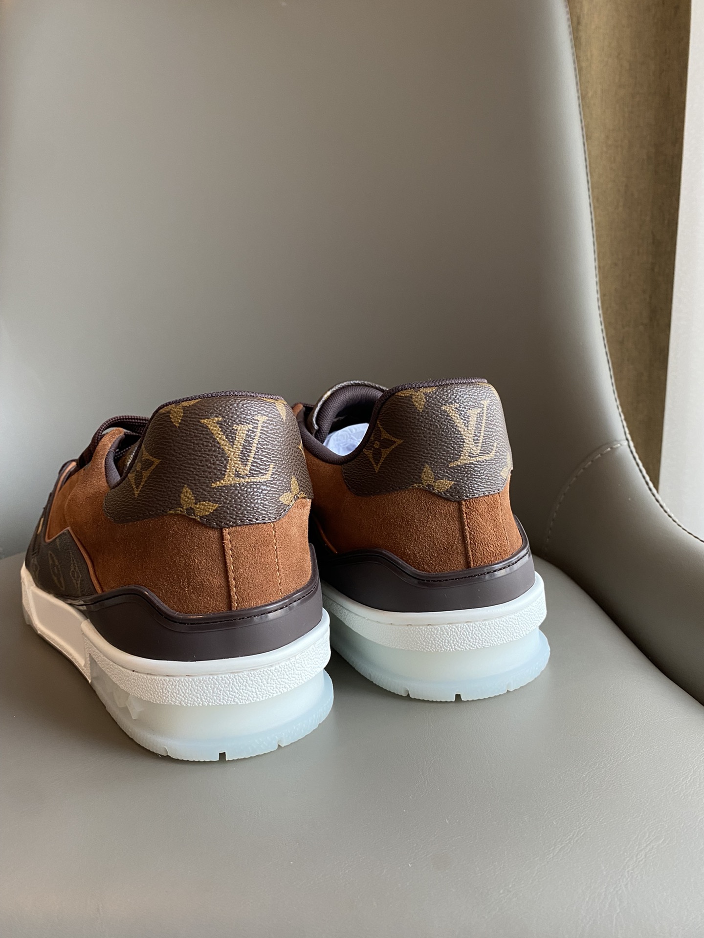 Louis Vuitton LV TRAINERS SNEAKER 9 - vstockx