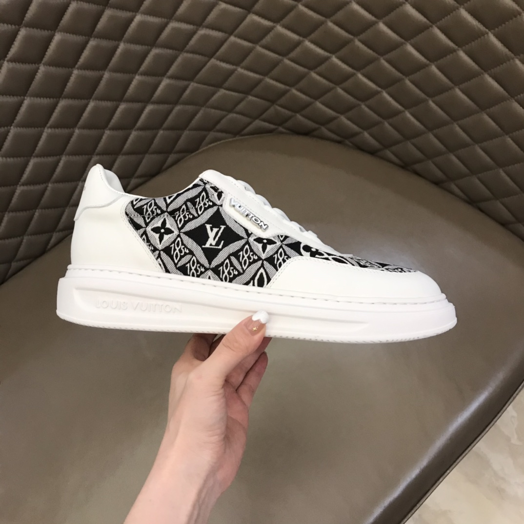 Louis Vuitton Low Top sneaker 2 - vstockx