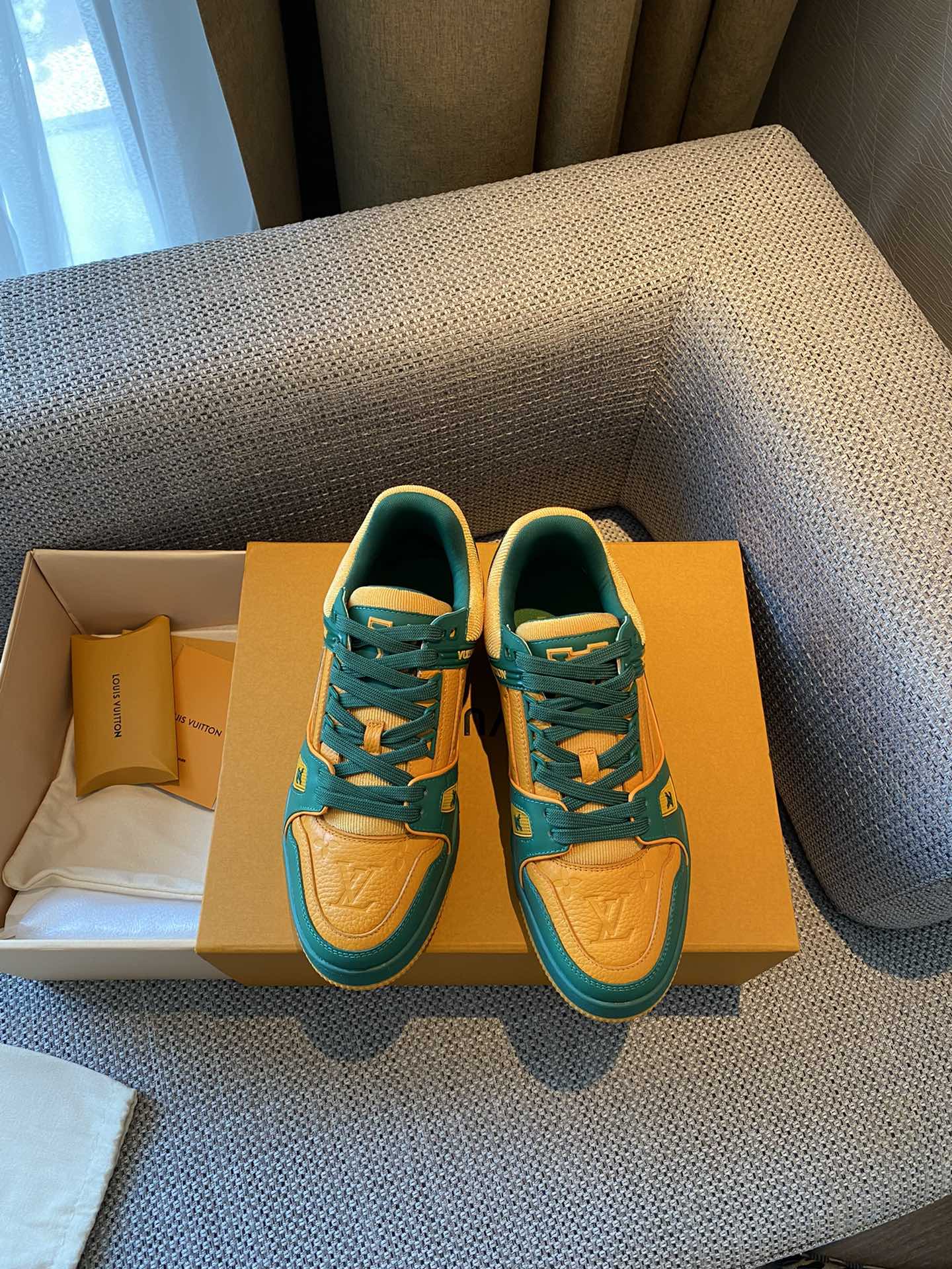 Louis Vuitton LV TRAINERS SNEAKER 9 - vstockx