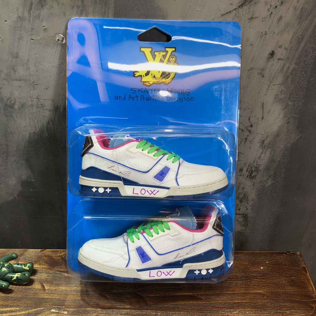 Louis Vuitton Trainer Sneakers 82 - vstockx