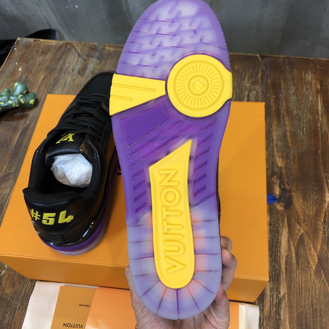 Louis Vuitton Trainer Sneakers 61 - vstockx