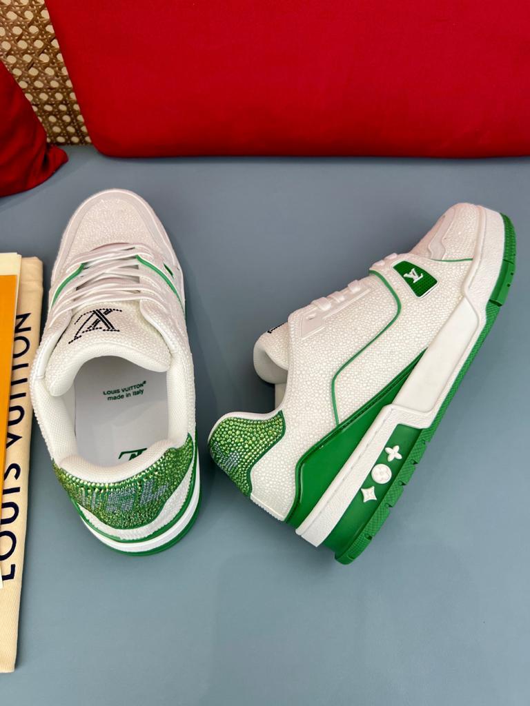 Louis Vuitton LV Trainer Green Strass - vstockx