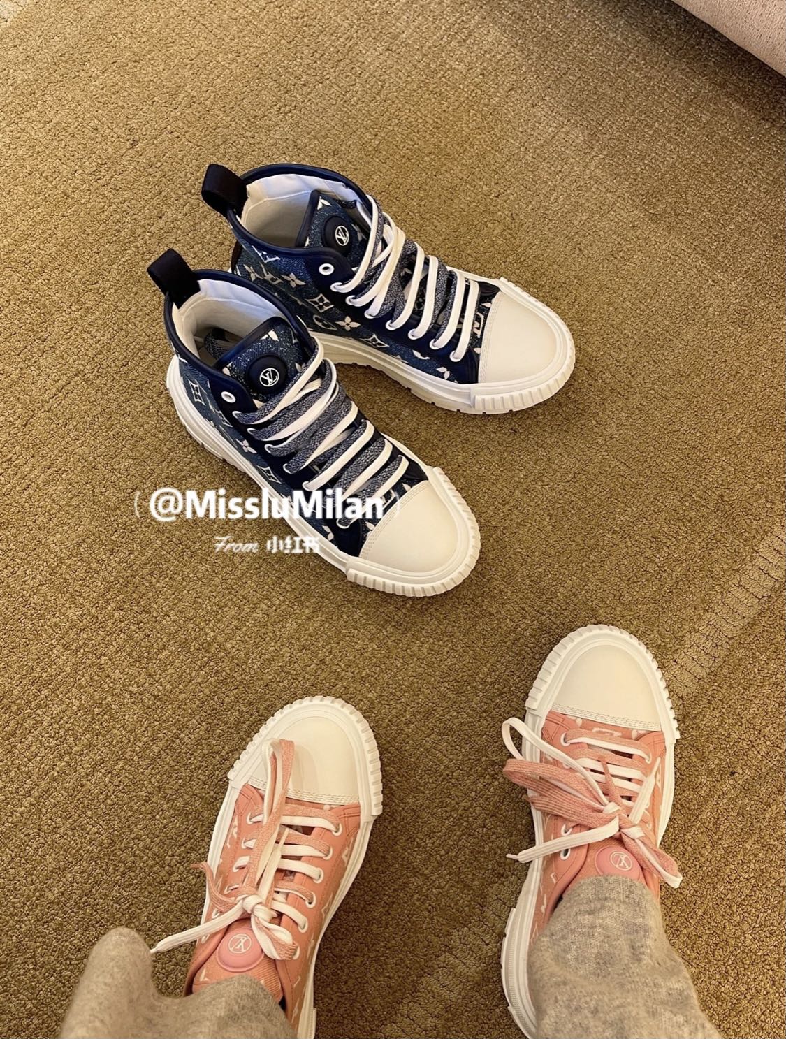 Louis Vuitton LV SQUAD TRAINER BOOTS 5 - vstockx