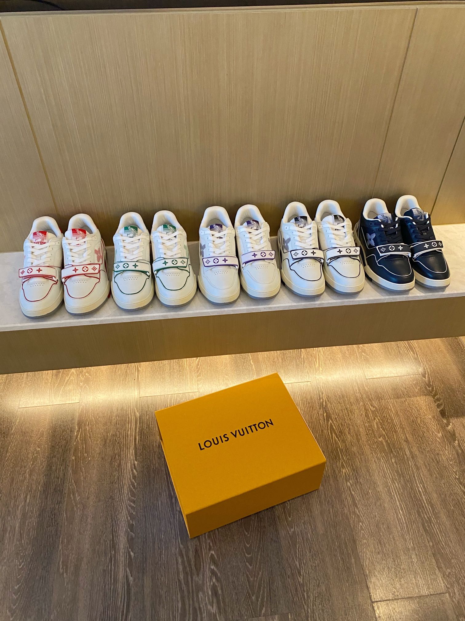 Louis Vuitton LV TRAINERS SNEAKER 9 - vstockx