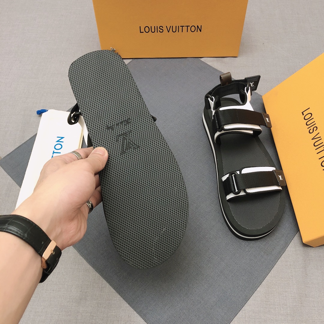 Louis Vuitton Slipper 33 - vstockx