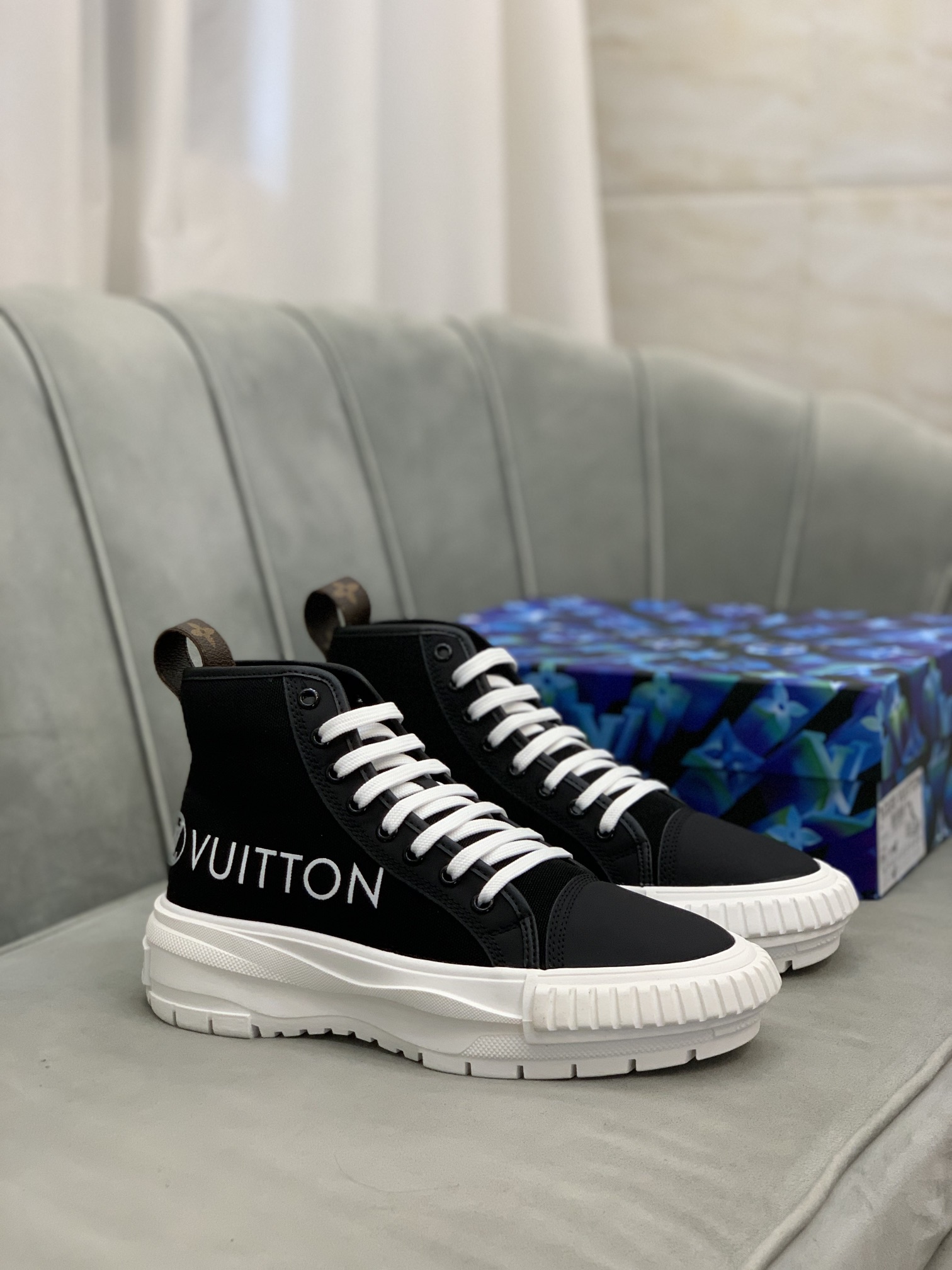 Louis Vuitton Squad sneaker 2 - vstockx