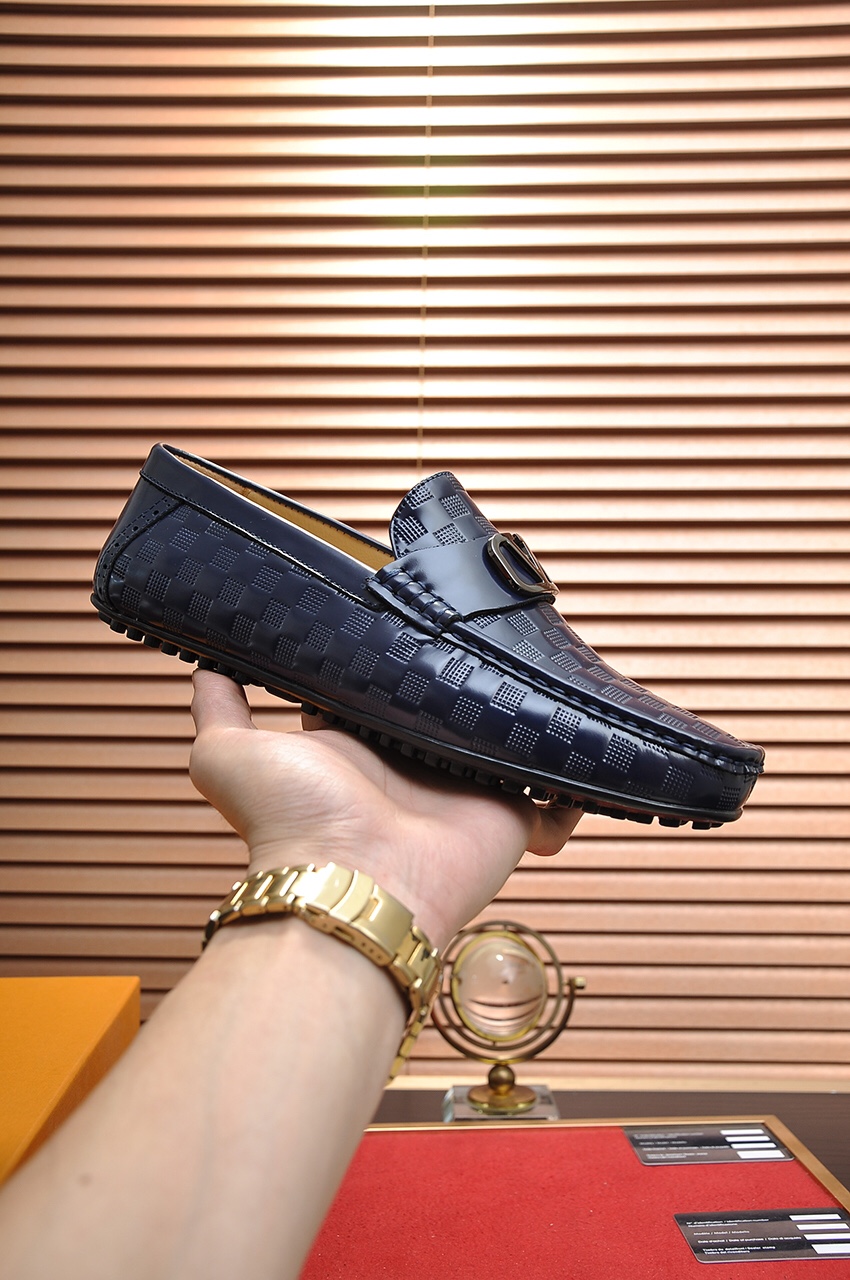 Louis Vuitton Leather Boots 49 - vstockx