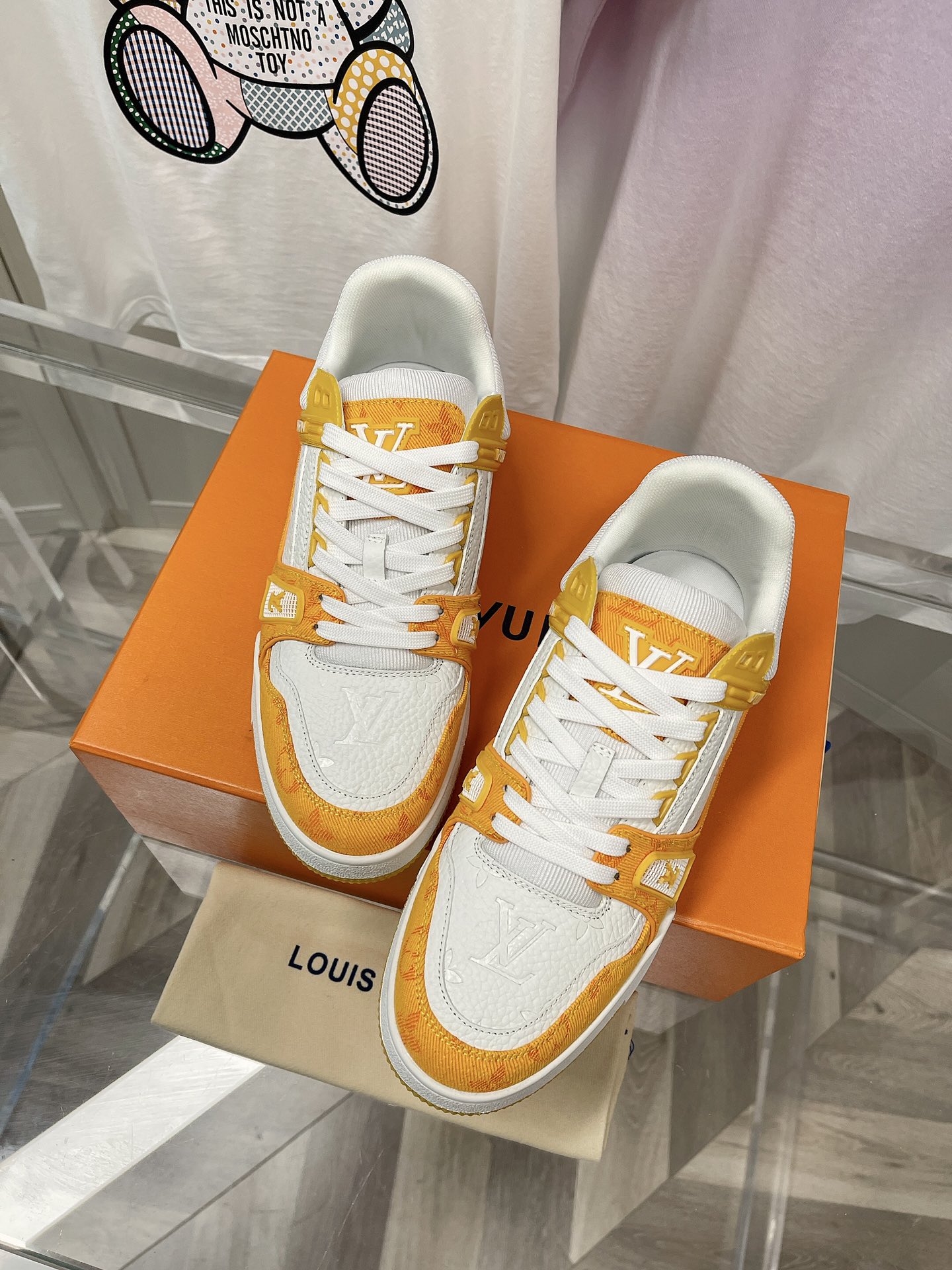 Louis Vuitton LV TRAINERS SNEAKER 2 - vstockx