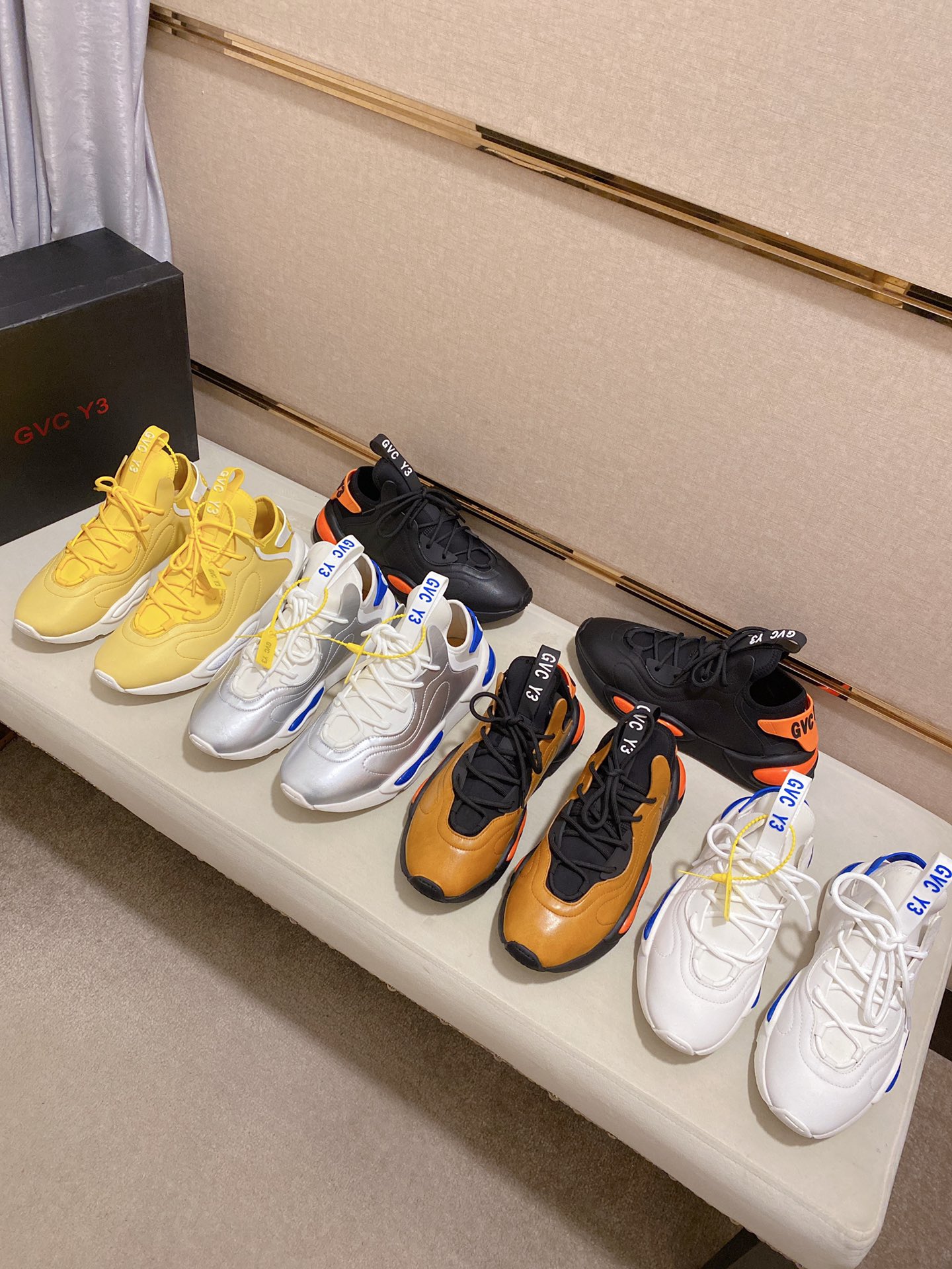 Y-3 Kaiwa Lace-Up Sneakers 4 - vstockx