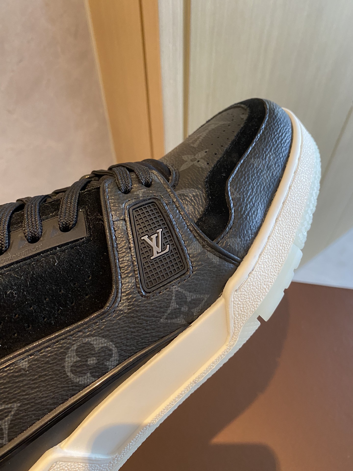 Louis Vuitton LV TRAINERS SNEAKER 9 - vstockx