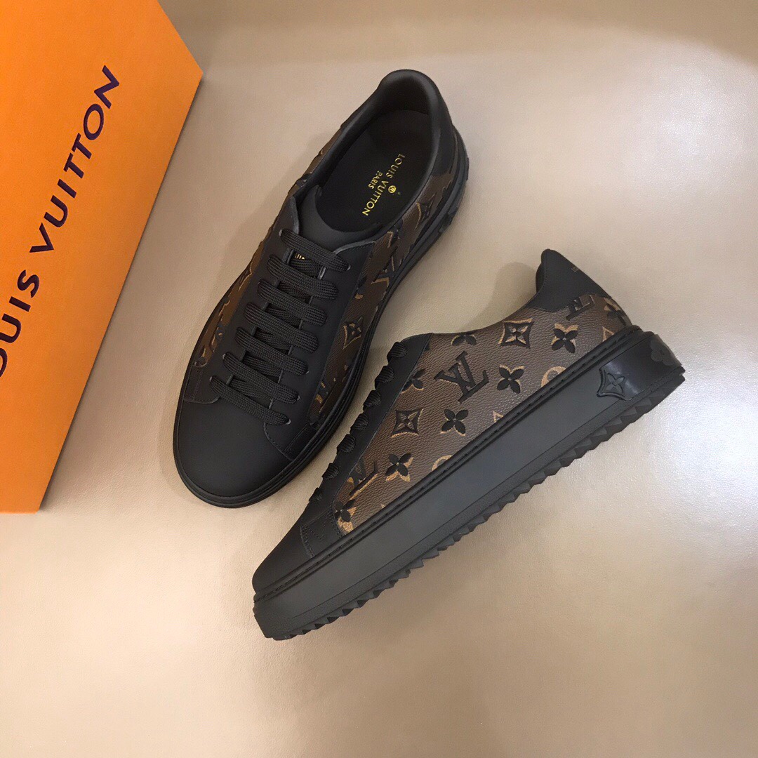 Louis Vuitton Low Top sneaker 33 - vstockx