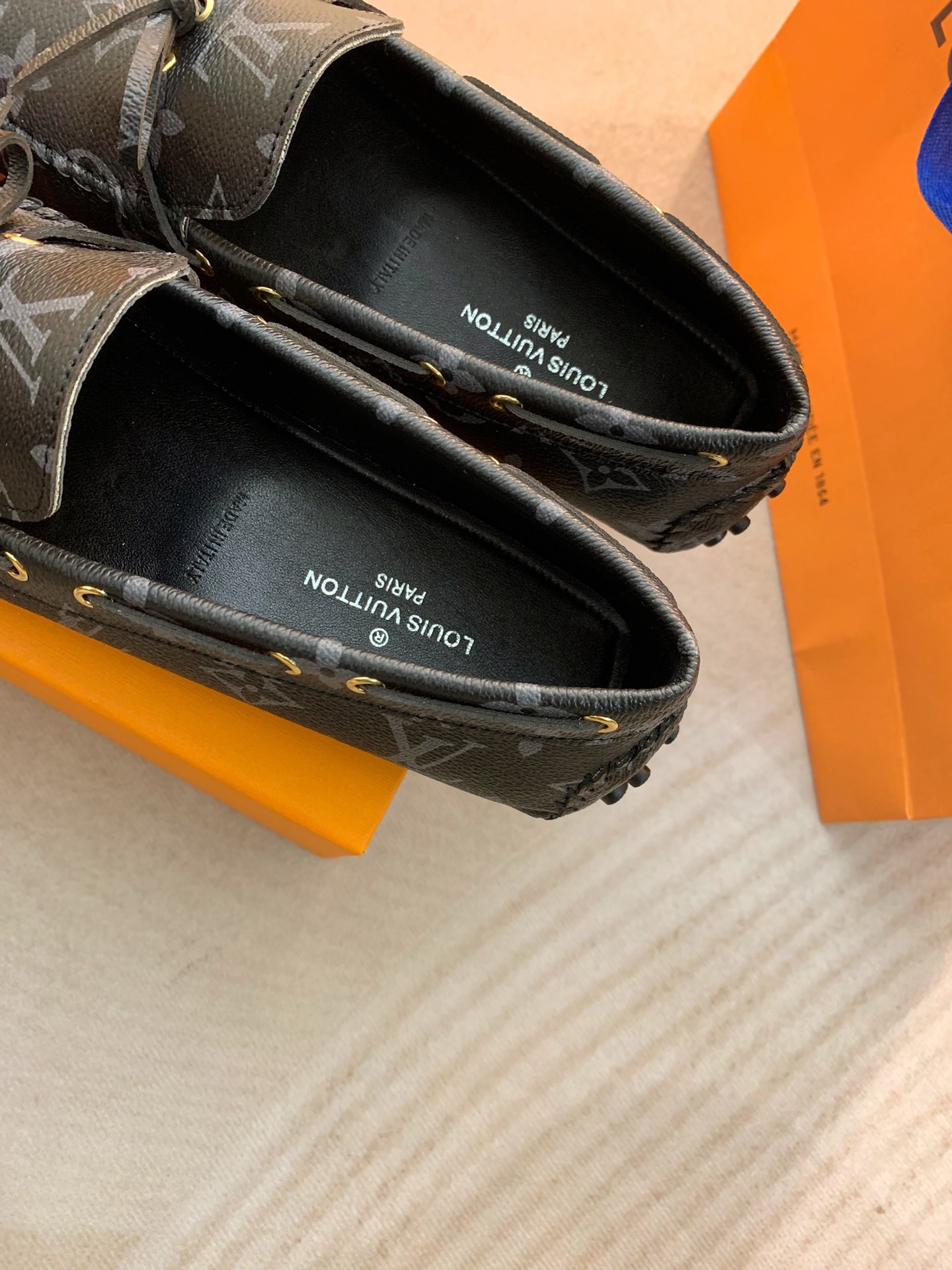 Louis Vuitton GLORIA FLAT LOAFERS WOMEN 11 - vstockx