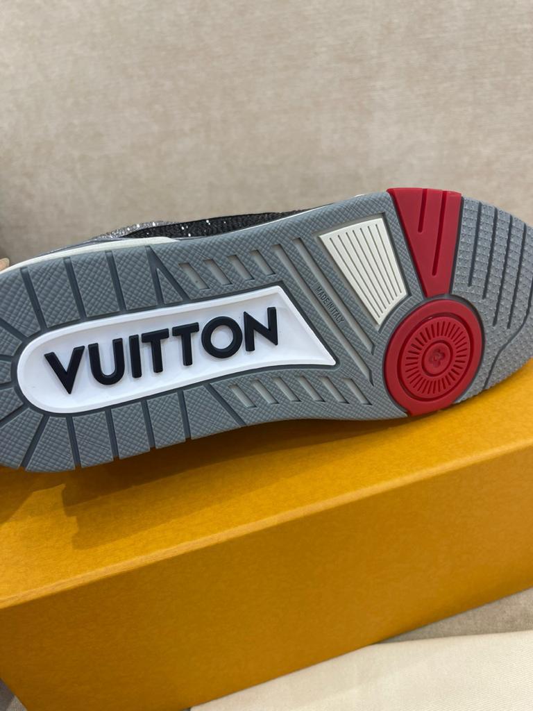Louis Vuitton LV Trainer Black Grey Crystal - vstockx