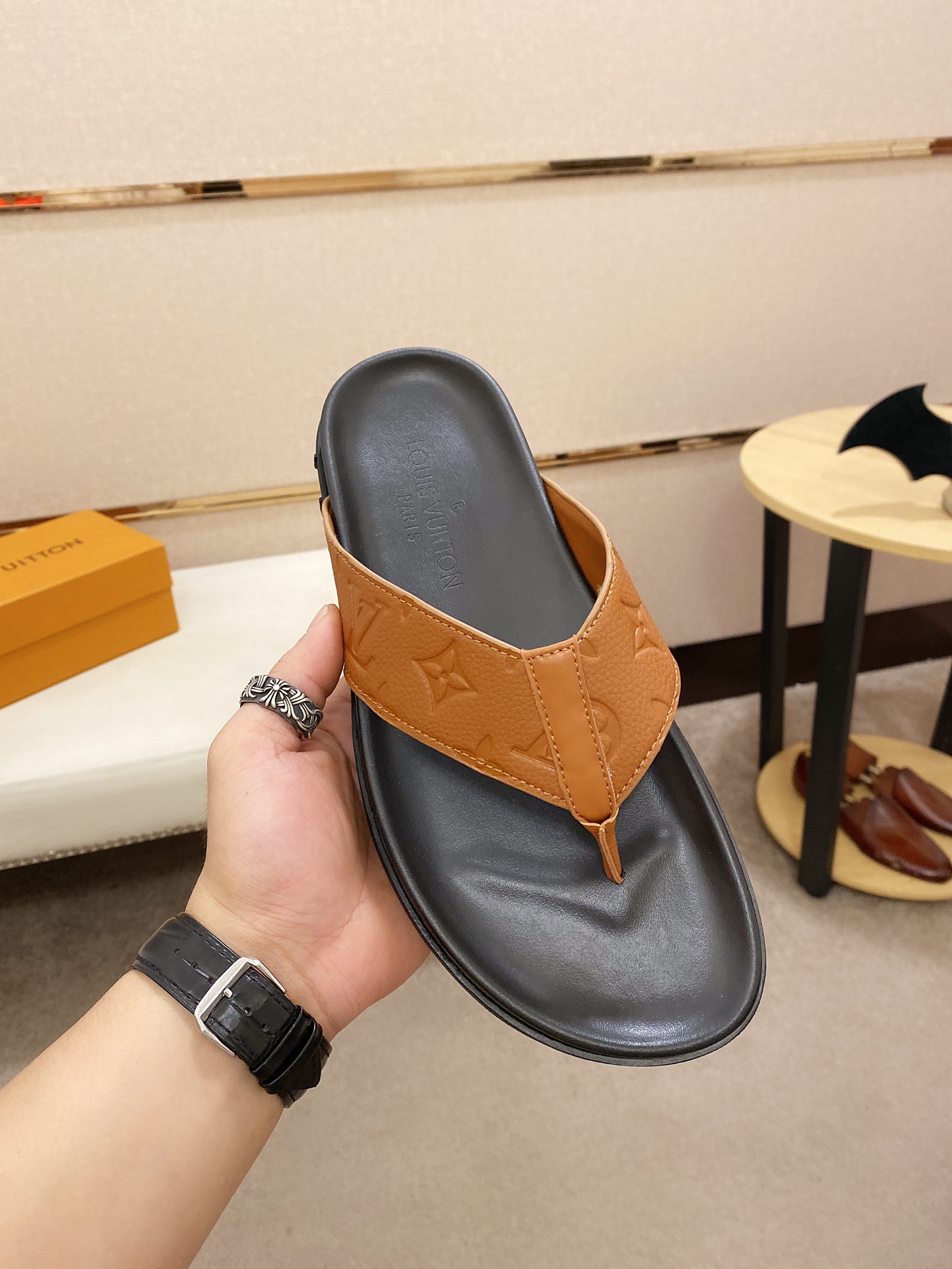 Louis Vuitton Slipper 12 - vstockx