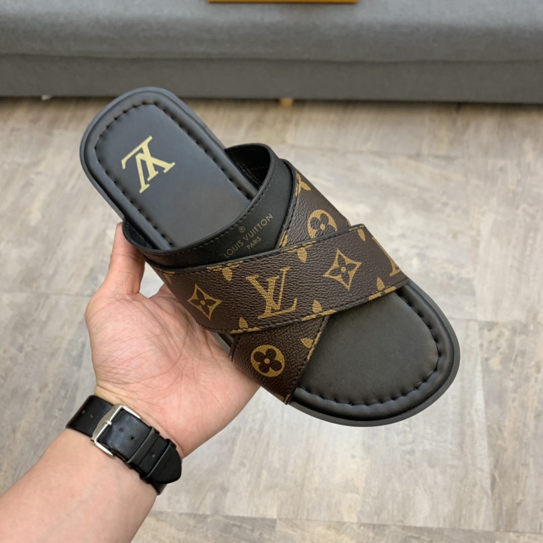 Louis Vuitton Slipper 138 - vstockx