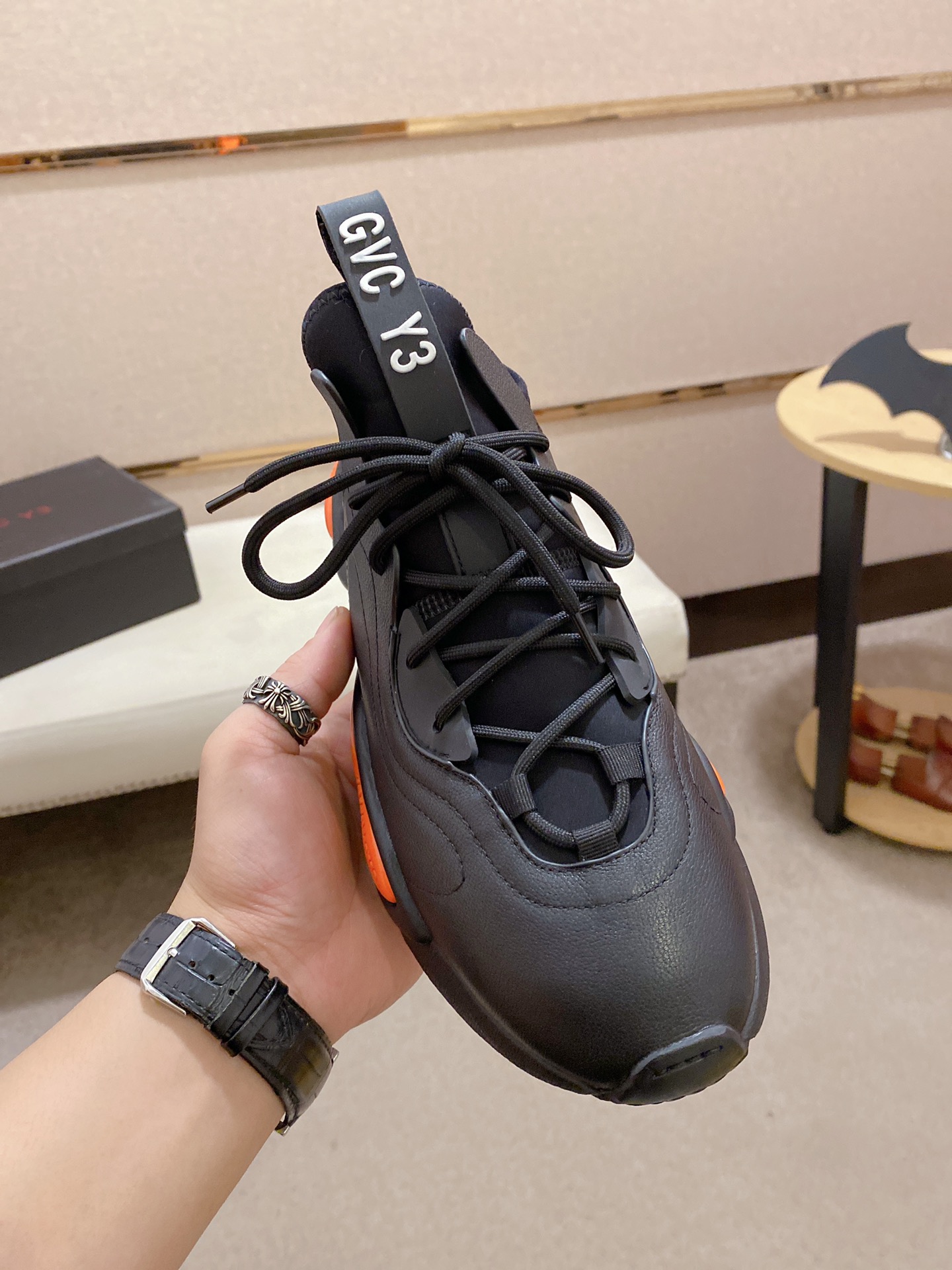 Y-3 Kaiwa Lace-Up Sneakers 5 - vstockx