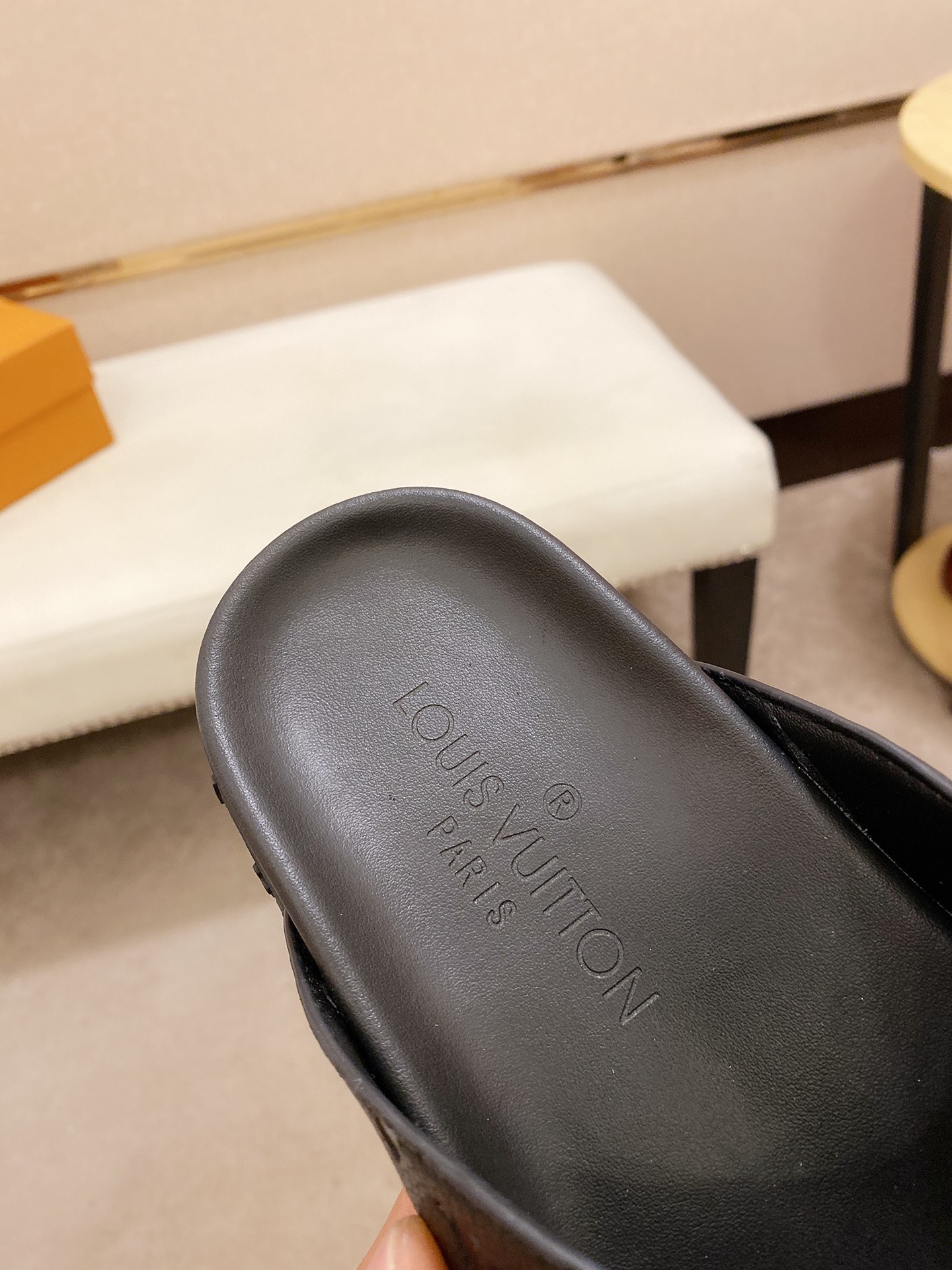 Louis Vuitton Slipper 13 - vstockx