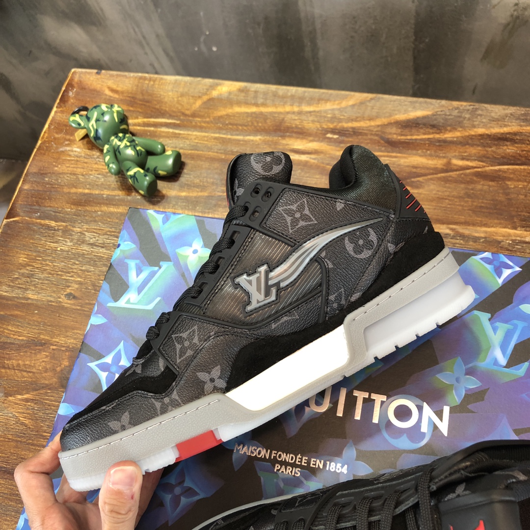 Louis Vuitton Trainer Sneakers 7 - vstockx