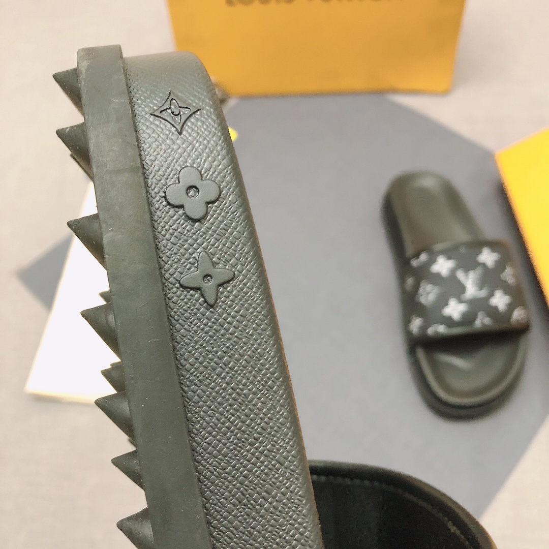 Louis Vuitton Slipper 117 - vstockx
