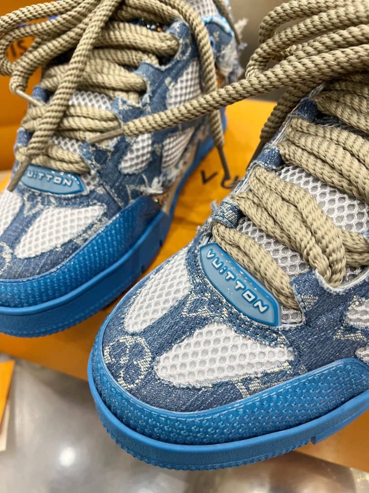 Louis Vuitton Skate Trainer Blue Swarovski Monogram - vstockx