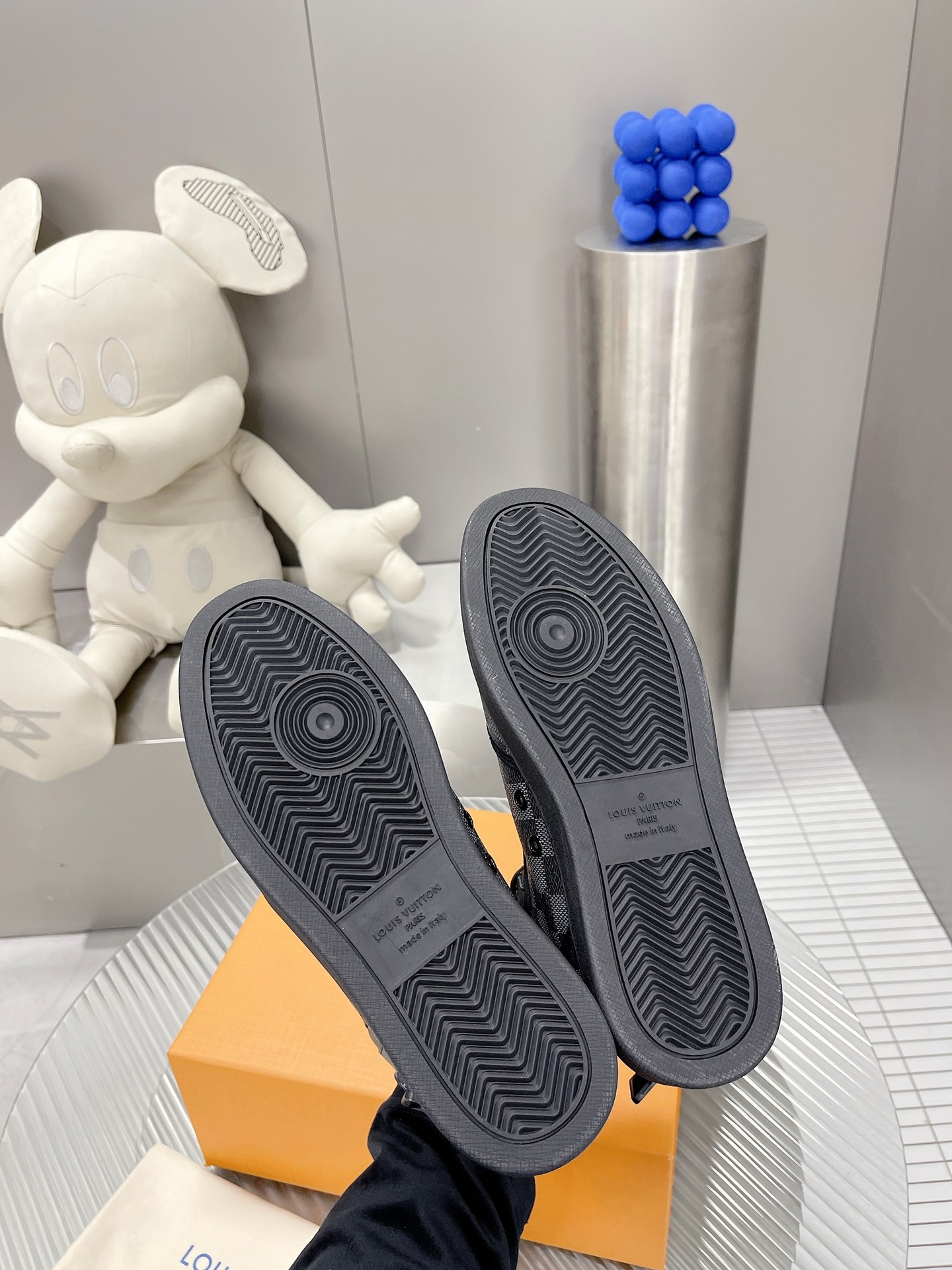 Louis Vuitton RIVOLI TRAINER BOOTS SNEAKER 11 - vstockx