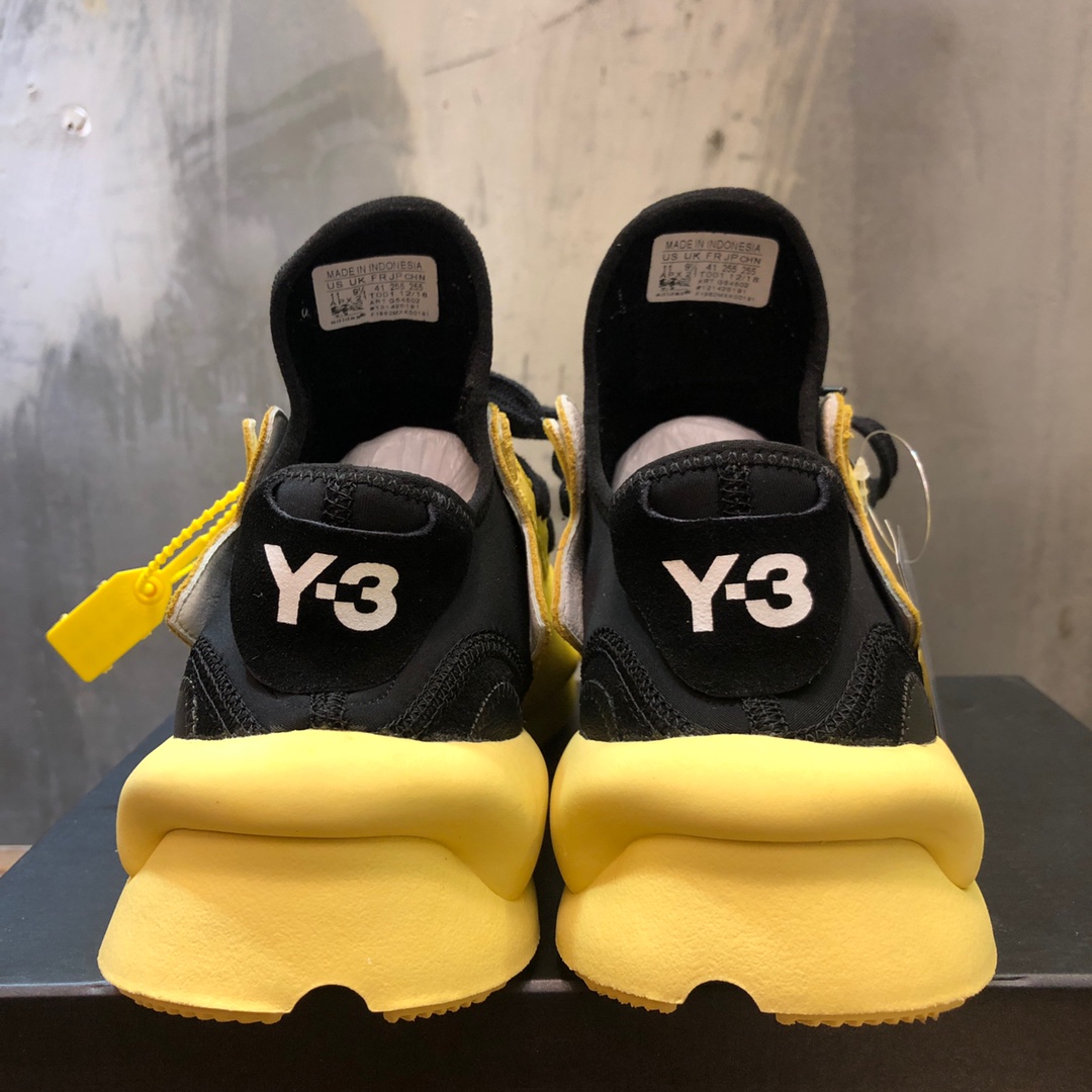 Y-3 Kaiwa Lace-Up Sneakers 31 - vstockx