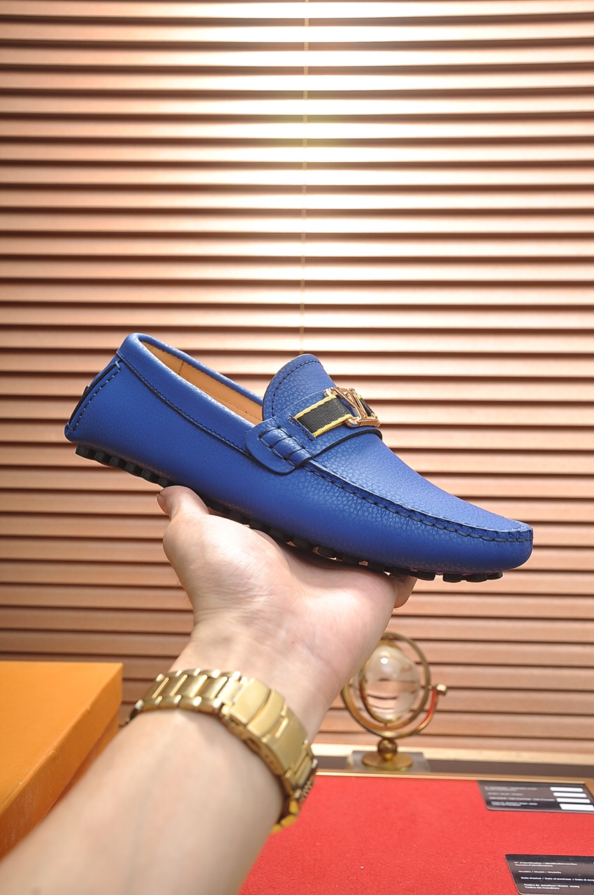 Louis Vuitton Leather Boots 22 - vstockx