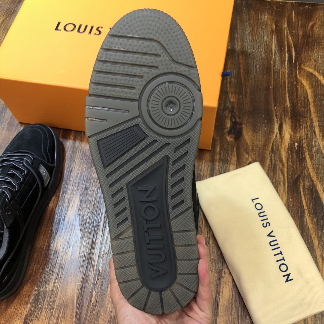Louis Vuitton Trainer Sneakers 37 - vstockx