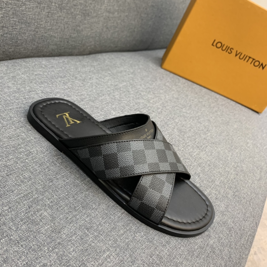 Louis Vuitton Slipper 142 - vstockx