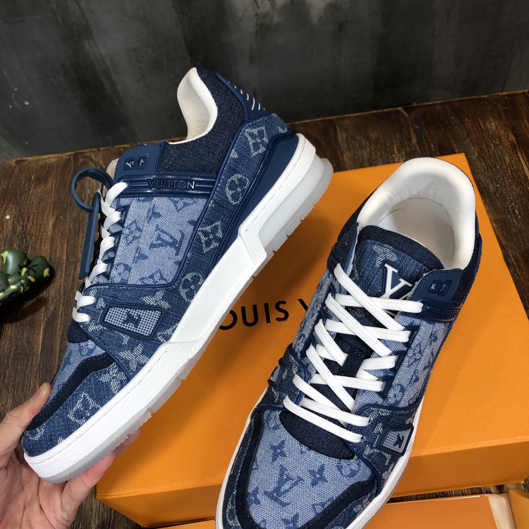 Louis Vuitton Trainer Sneakers 67 - vstockx