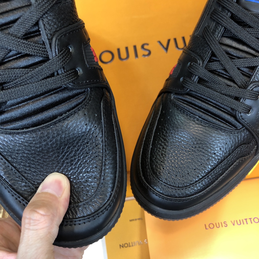 Louis Vuitton Trainer Sneakers 62 - vstockx