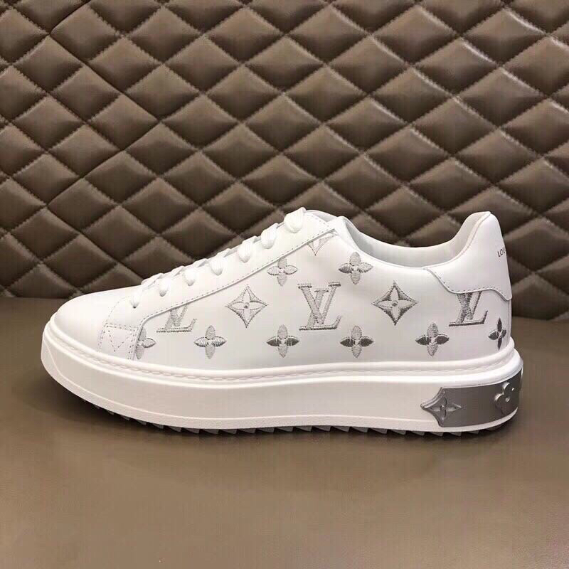 Louis Vuitton Low Top sneaker 32 - vstockx