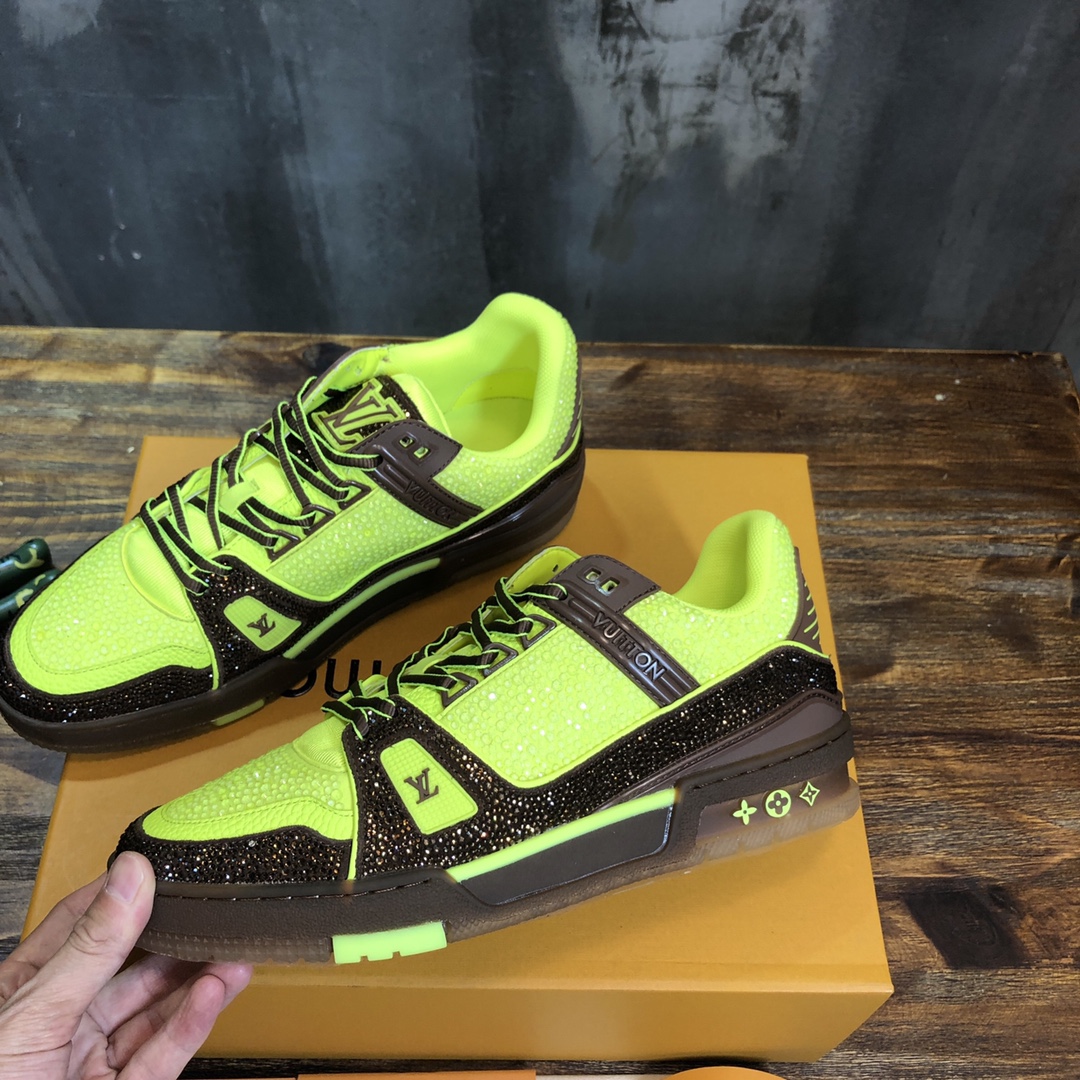 Louis Vuitton Trainer Sneakers 86 - vstockx