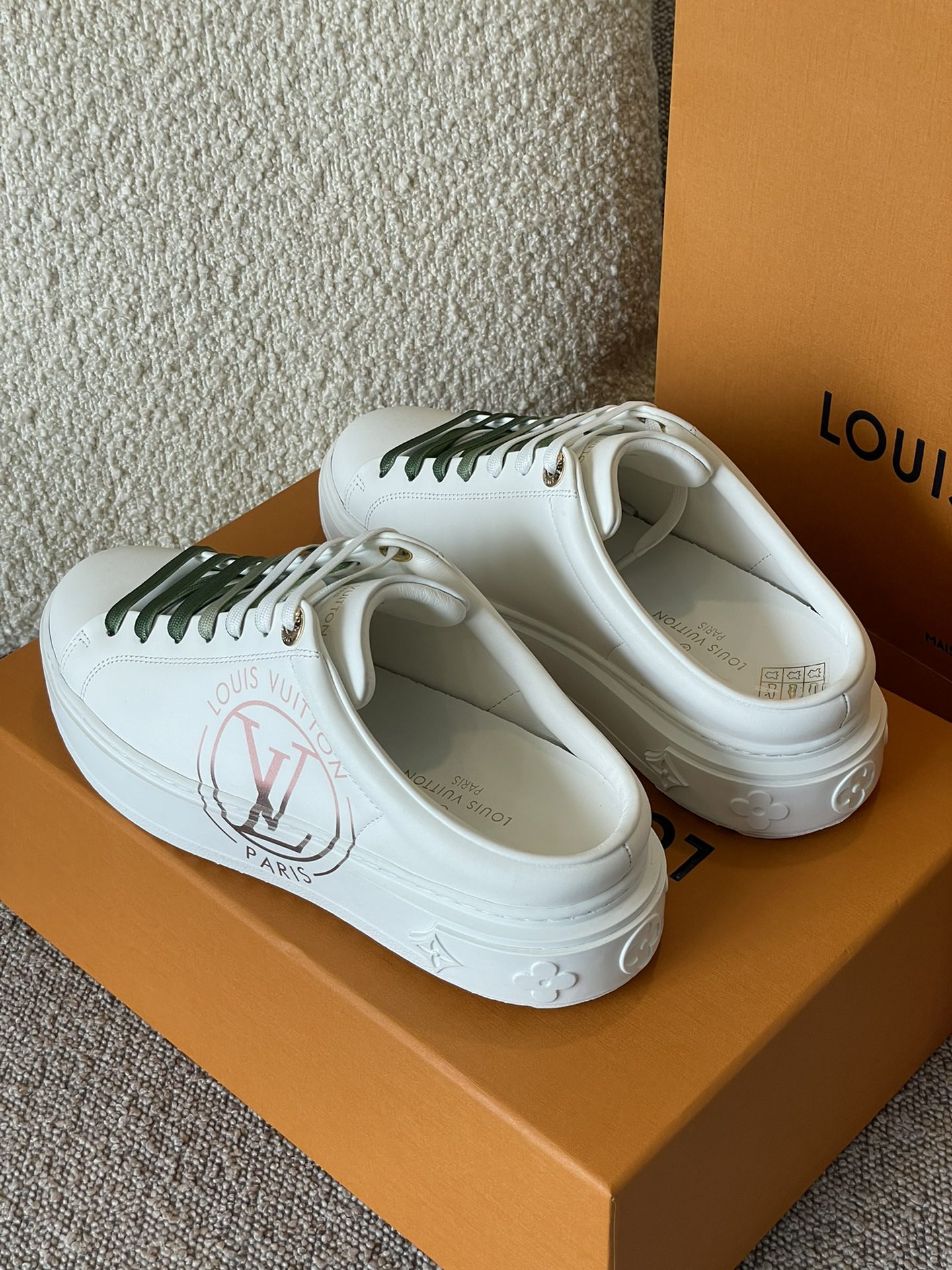 Louis Vuitton TIME OUT TRAINERS 1 - vstockx