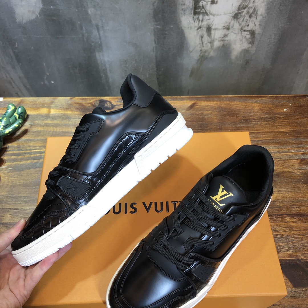 Louis Vuitton Trainer Sneakers 49 - vstockx
