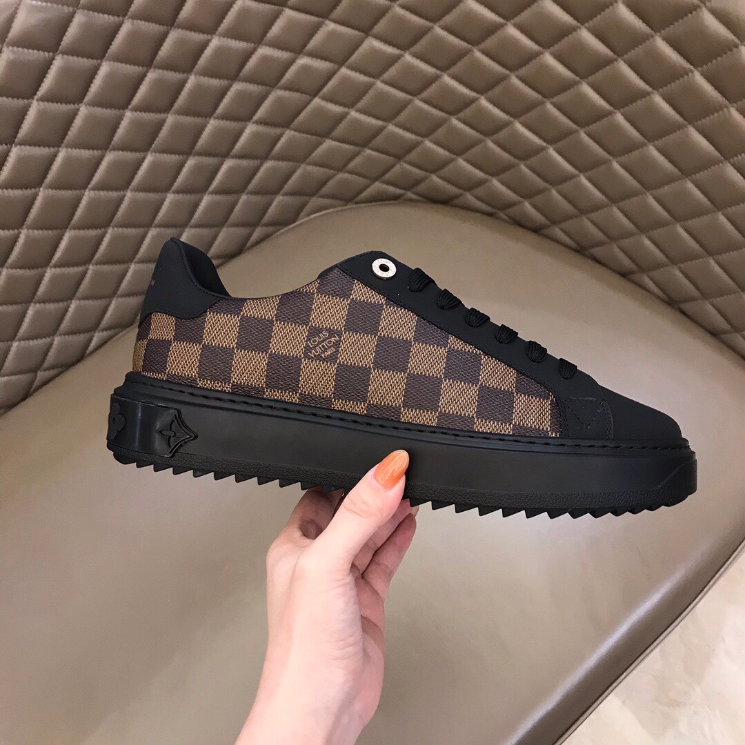 Louis Vuitton Low Top sneaker 18 - vstockx