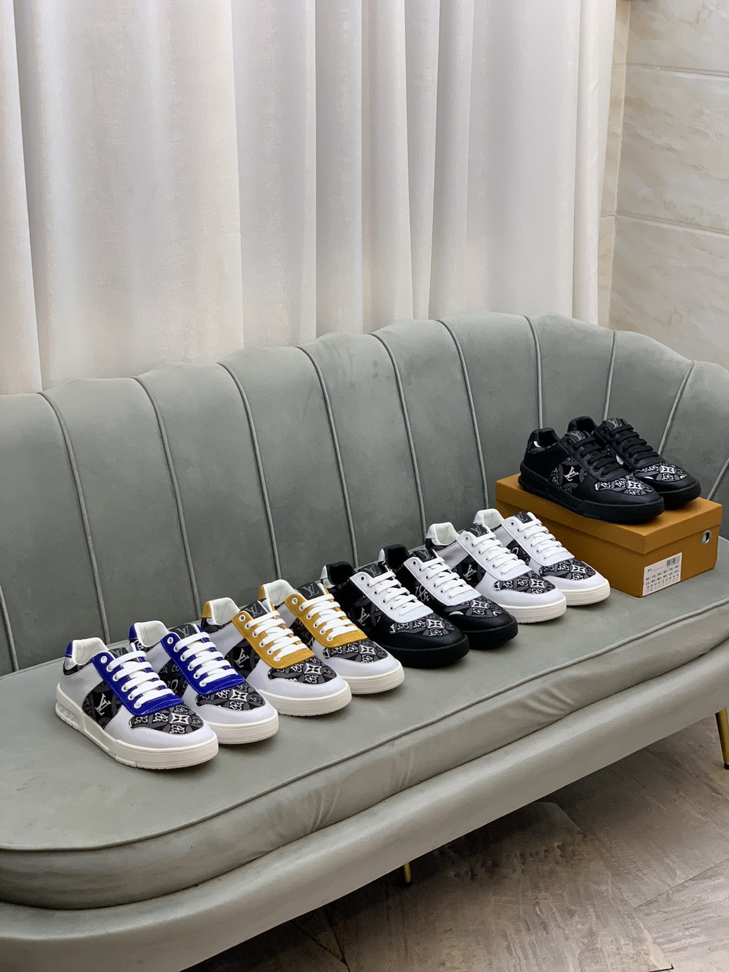 Louis Vuitton Low Top sneaker 9 - vstockx