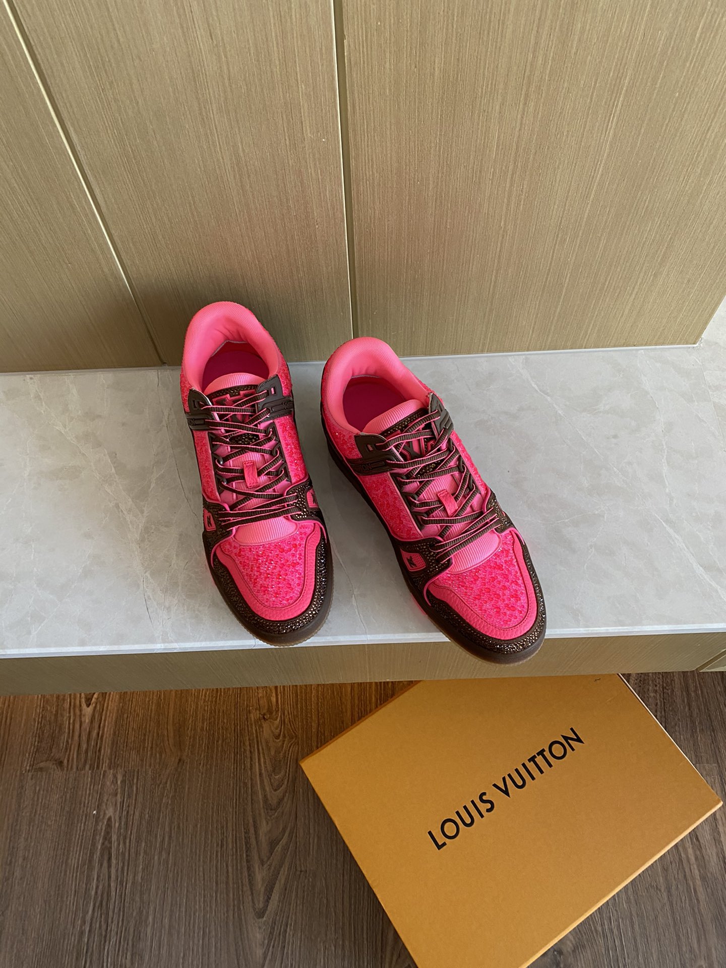 Louis Vuitton LV TRAINERS SNEAKER 9 - vstockx