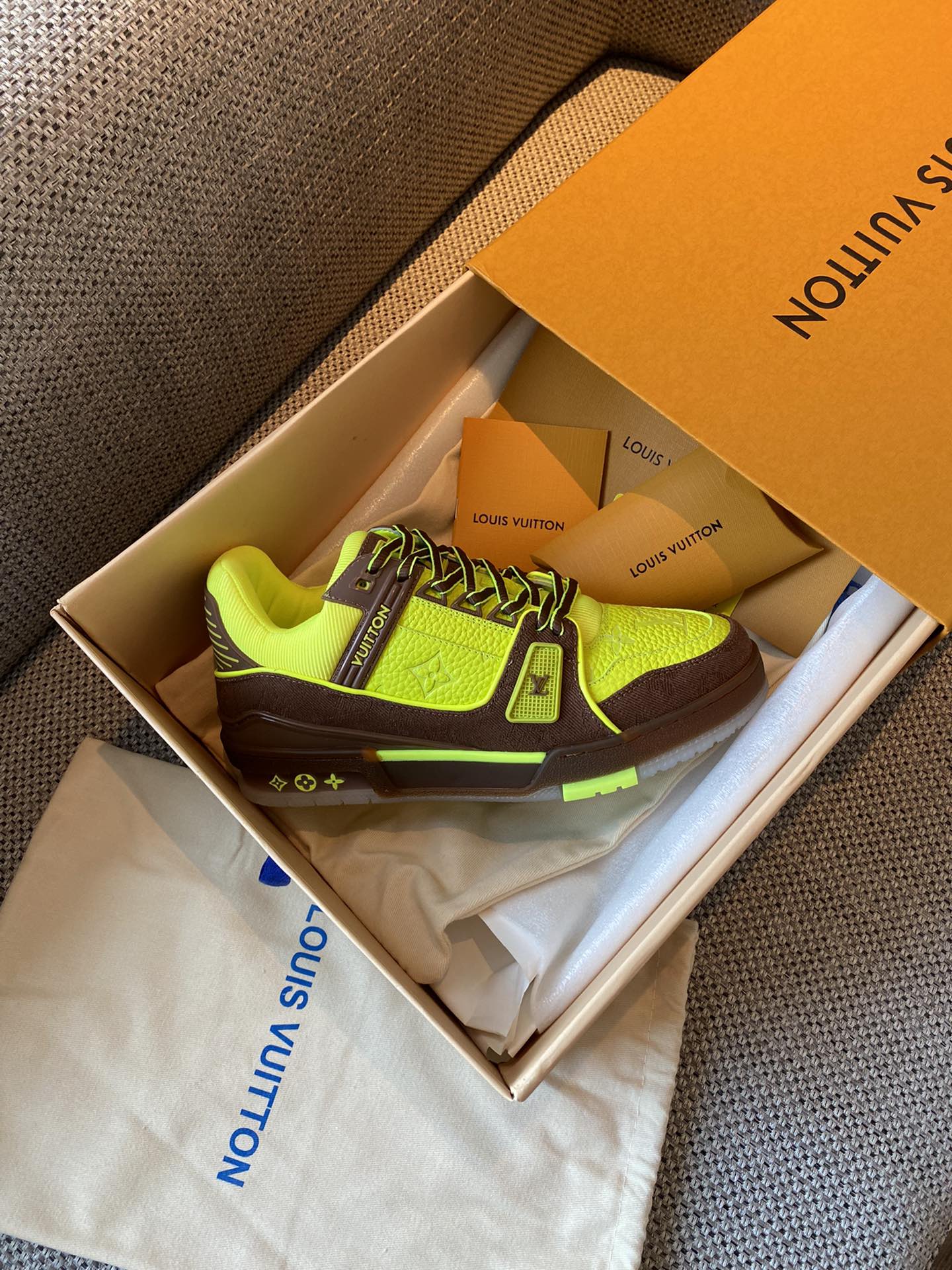 Louis Vuitton LV TRAINERS SNEAKER 9 - vstockx