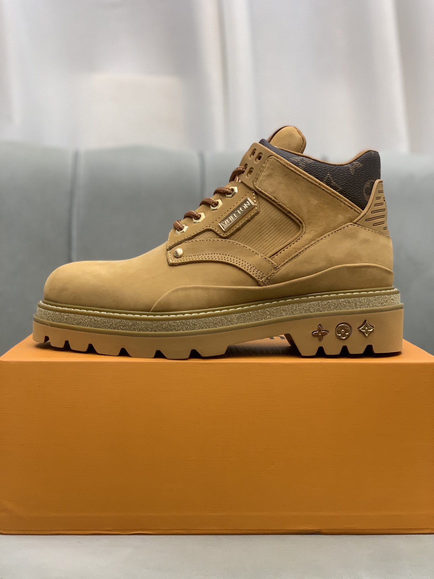 Louis Vuitton 1a8jtx Oberkampf Ankle Boots/Booties 2 - vstockx