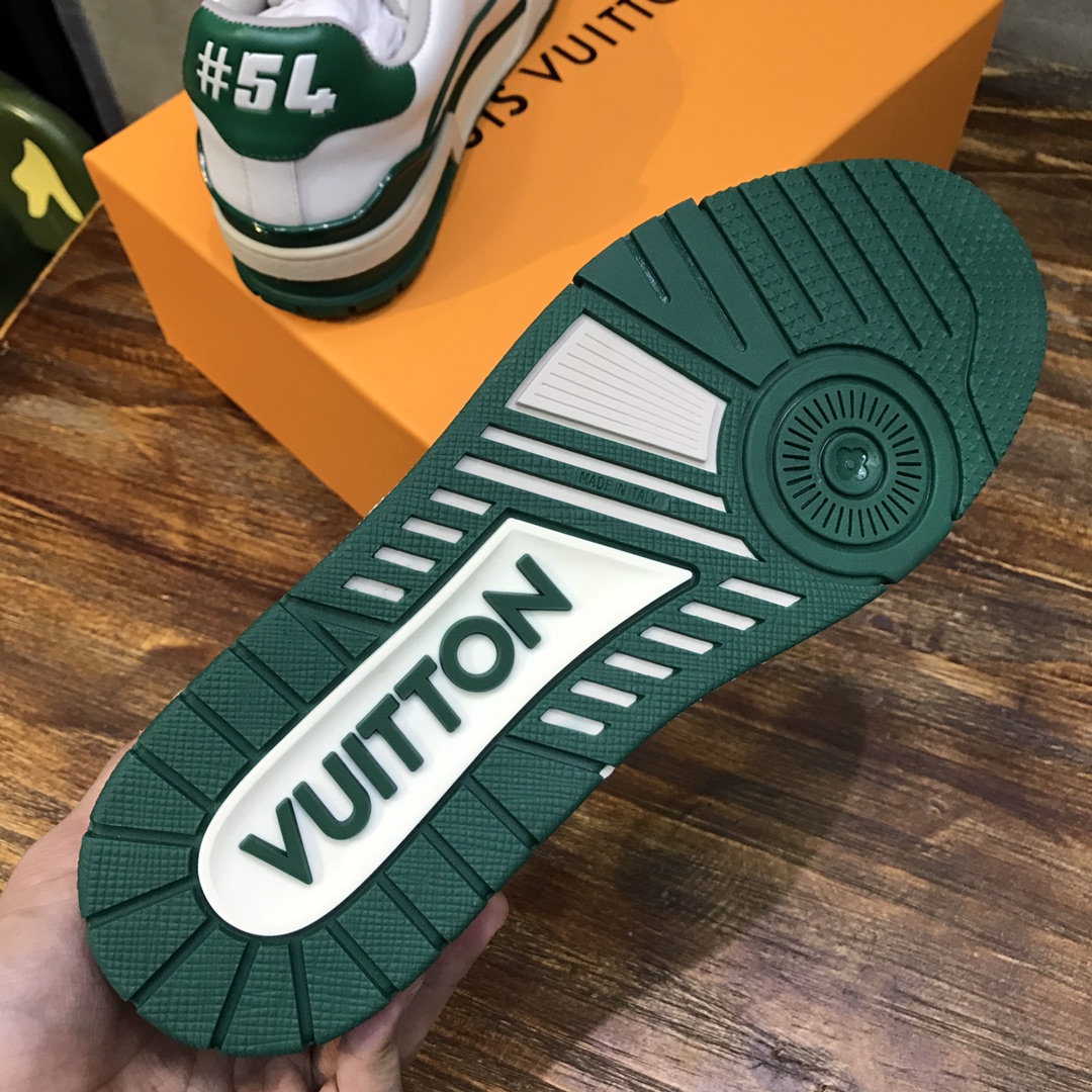 Louis Vuitton Trainer Sneakers 28 - vstockx