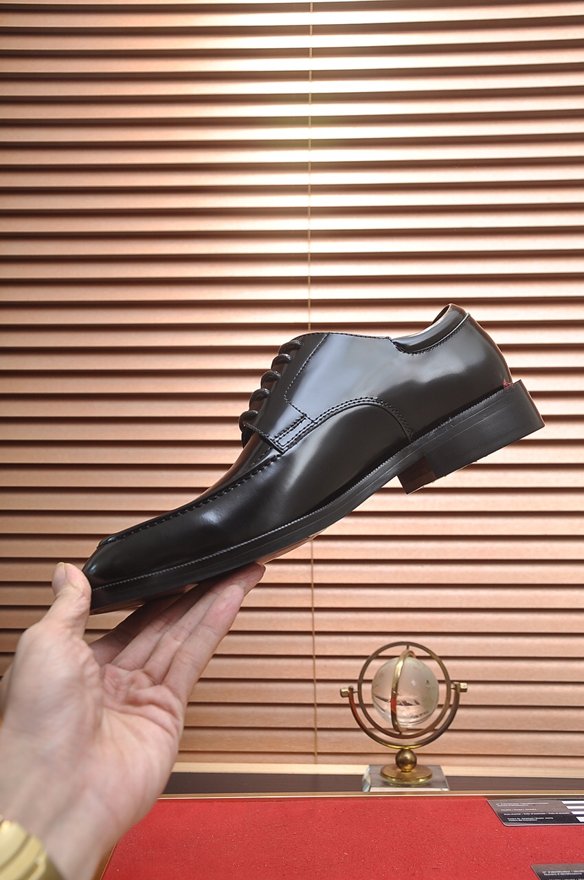 Louis Vuitton Leather Boots 46 - vstockx