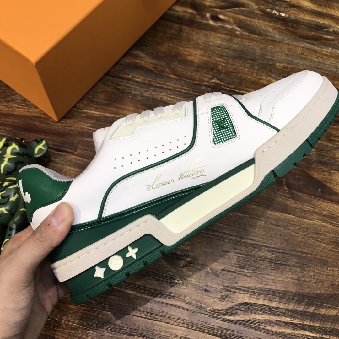 Louis Vuitton Trainer Sneakers 28 - vstockx
