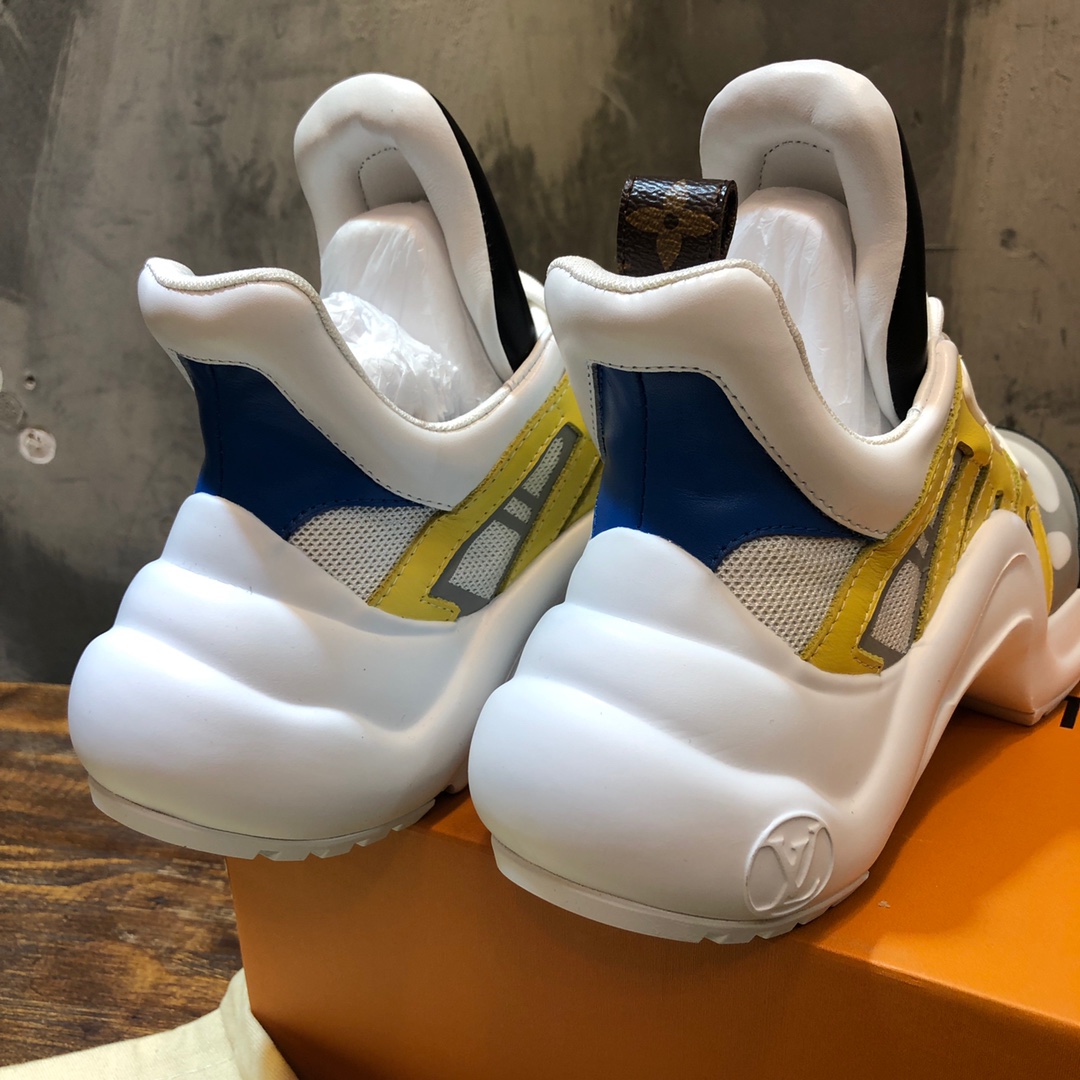 Louis Vuitton Archlight 15 - vstockx