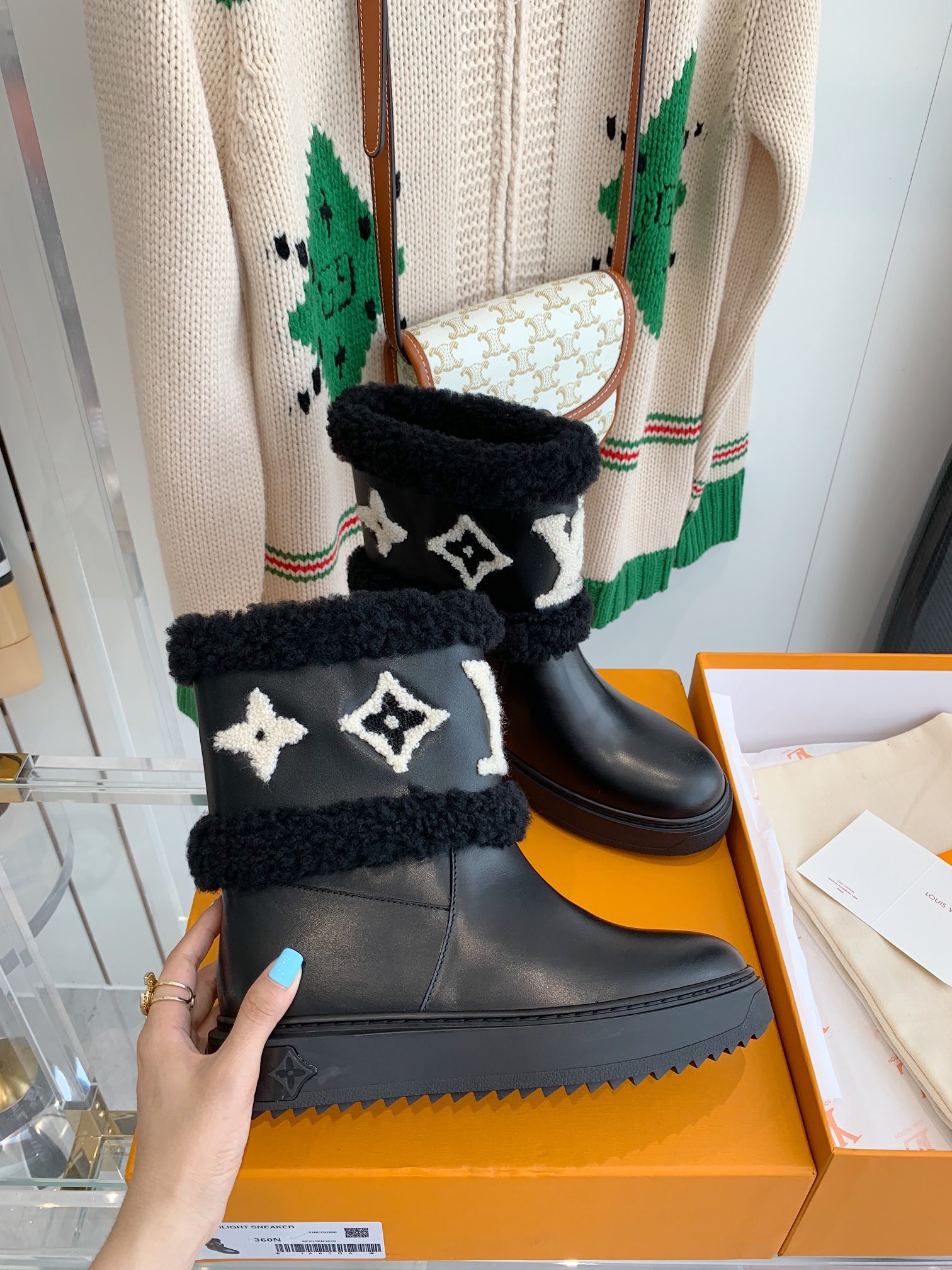 Louis Vuitton SNOWDROP FLAT ANKLE BOOTS WOMEN 13 - vstockx