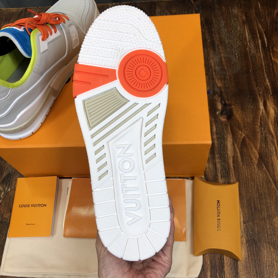 Louis Vuitton Trainer Sneakers 63 - vstockx