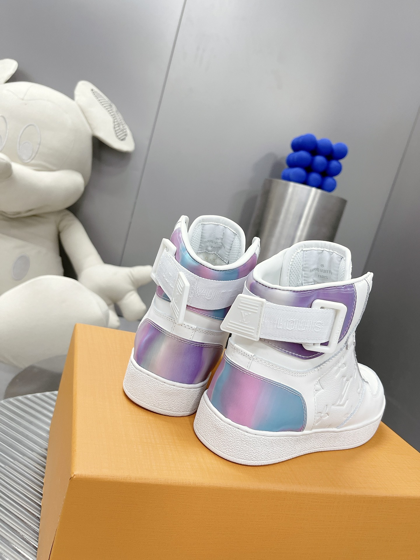 Louis Vuitton RIVOLI TRAINER BOOTS SNEAKER 11 - vstockx