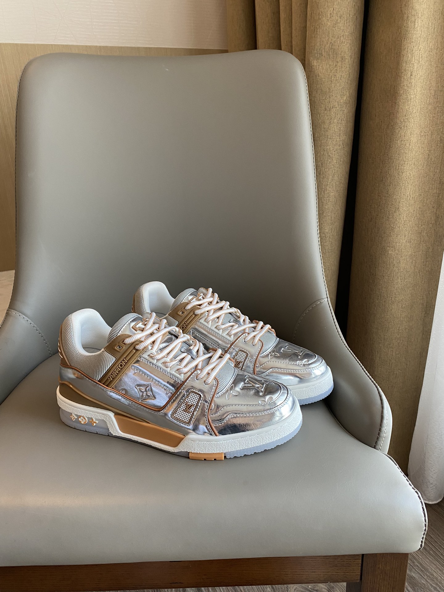 Louis Vuitton LV TRAINERS SNEAKER 9 - vstockx