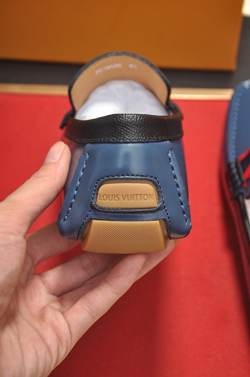 Louis Vuitton Leather Boots 30 - vstockx