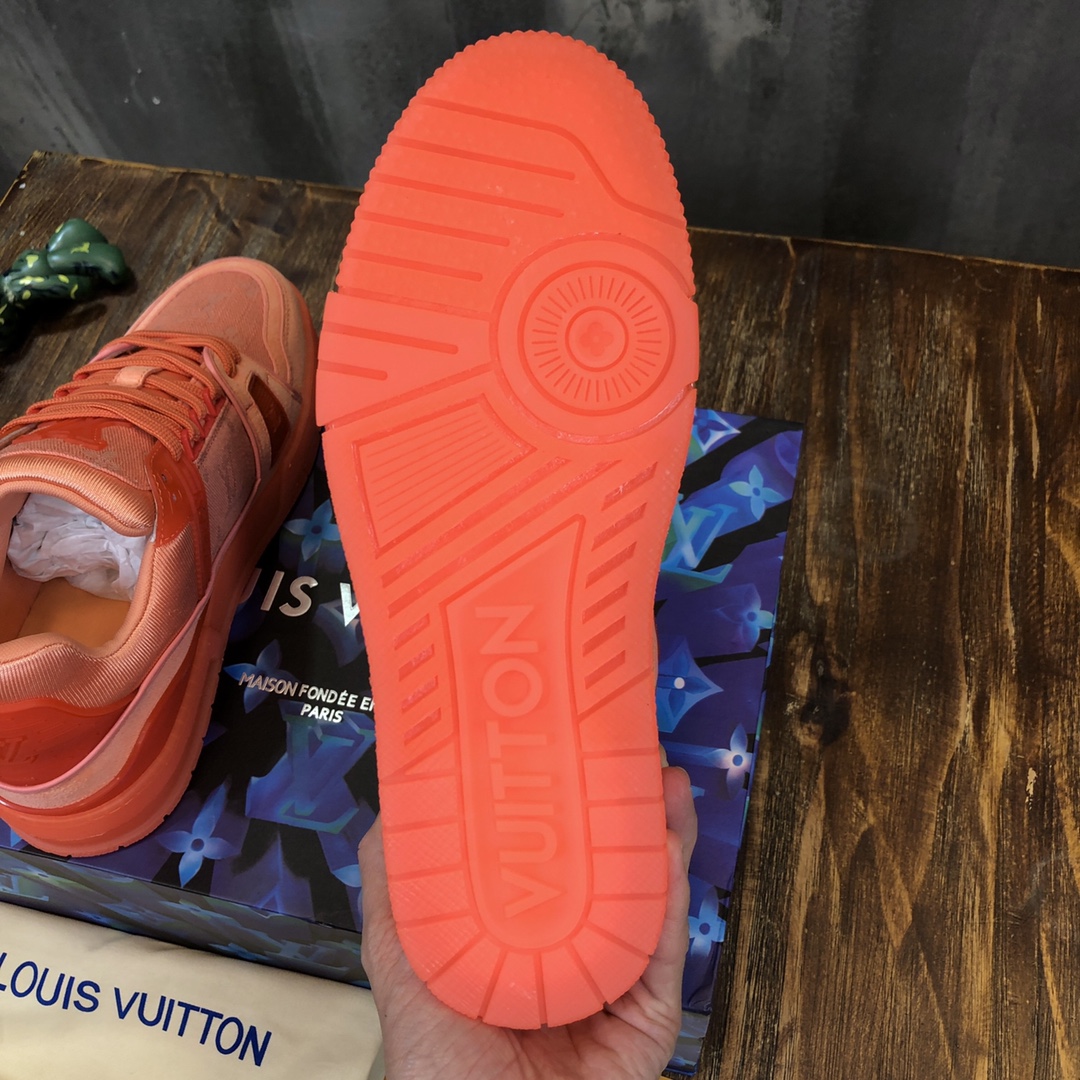 Louis Vuitton Trainer Sneakers 84 - vstockx